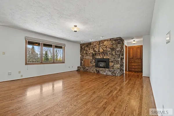 $1,100,000 | 435 North 1500 East, St. Anthony, ID 83445