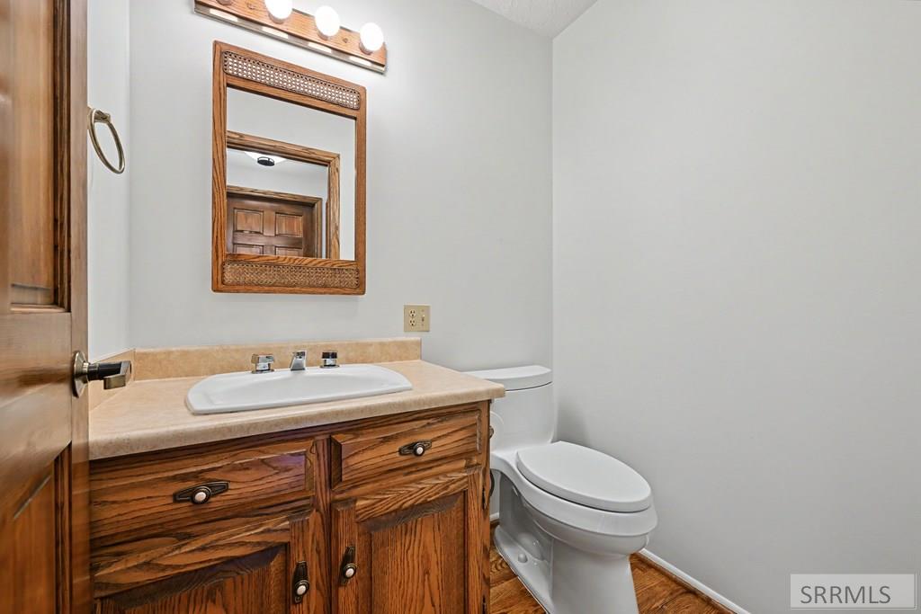 435 North 1500 East St. Anthony, ID 83445 - Photo 9 of 66 1/2 Bath Outside of Primary Suite