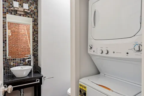 $1,695,000 | 34 Commonwealth Avenue, Unit 4, Boston, MA 02116