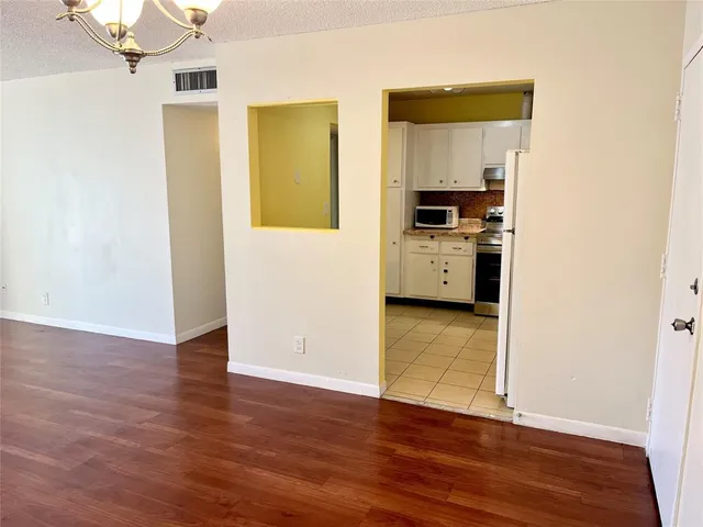 $1,850 | 700 Southeast 2nd Avenue, Unit 416, Deerfield Beach, FL 33441