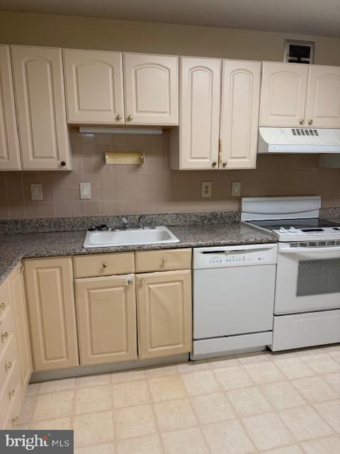 205 Yoakum Parkway, Unit 626 Alexandria, VA 22304 - Photo 12 of 83 Kitchen
