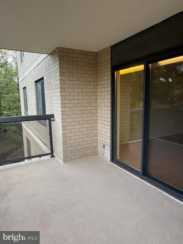 $399,000 | 205 Yoakum Parkway, Unit 626, Alexandria, VA 22304