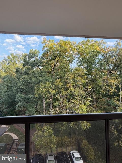 205 Yoakum Parkway, Unit 626 Alexandria, VA 22304 - Photo 63 of 83 a view of a lake from a window