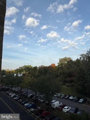 $399,000 | 205 Yoakum Parkway, Unit 626, Alexandria, VA 22304