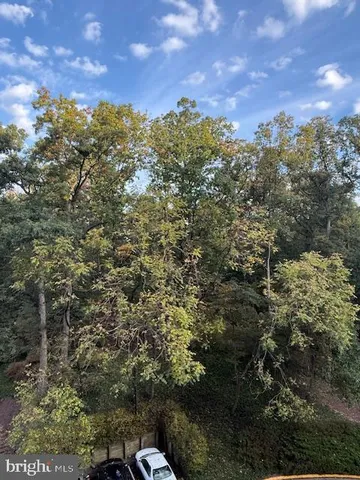 $399,000 | 205 Yoakum Parkway, Unit 626, Alexandria, VA 22304