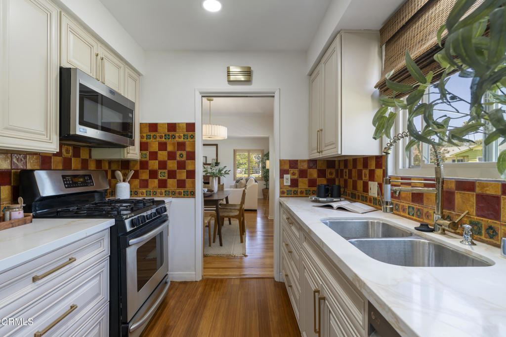 1300 Solita Road Pasadena, CA 91103 - Photo 22 of 58 DSC08344