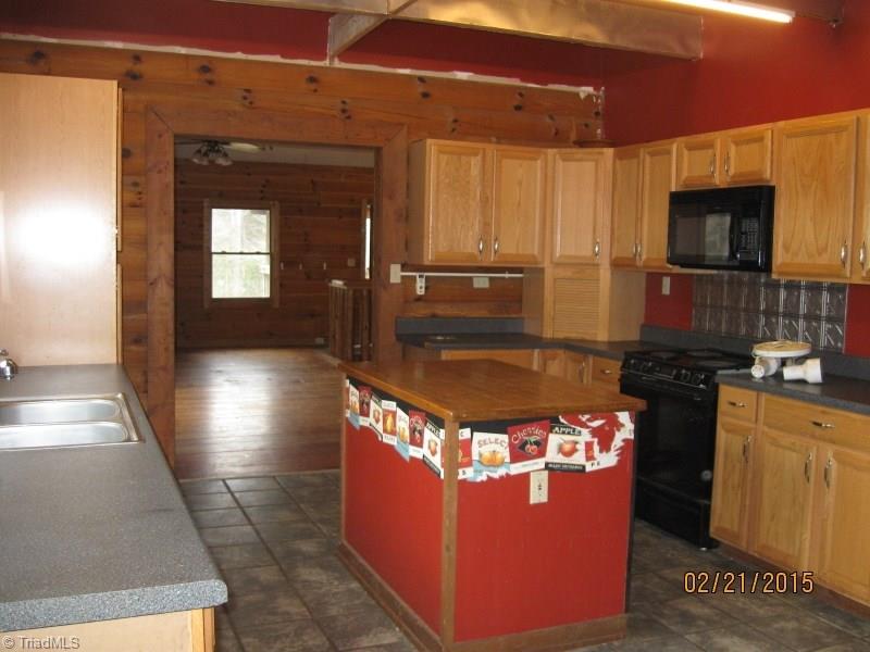 5882 Stanley Huff Road Summerfield, NC 27358 - Photo 10 of 28 Gallery Image 10