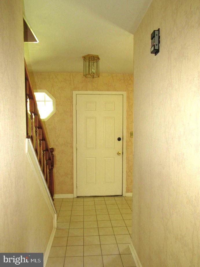 681 Hook Road Westminster, MD 21157 - Photo 5 of 21