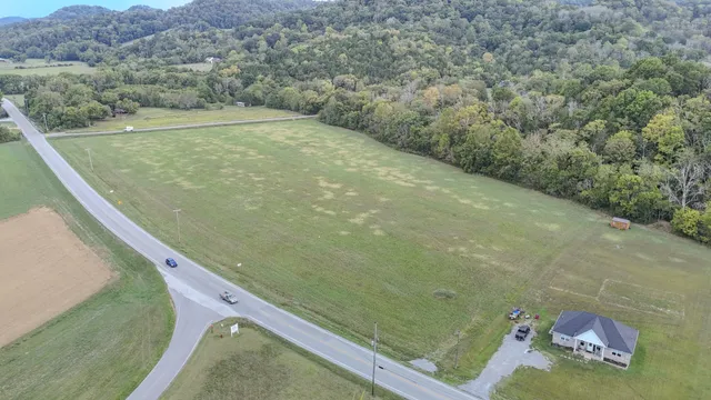 $59,300 | 8 Hartsville Road, Lafayette, TN 37083