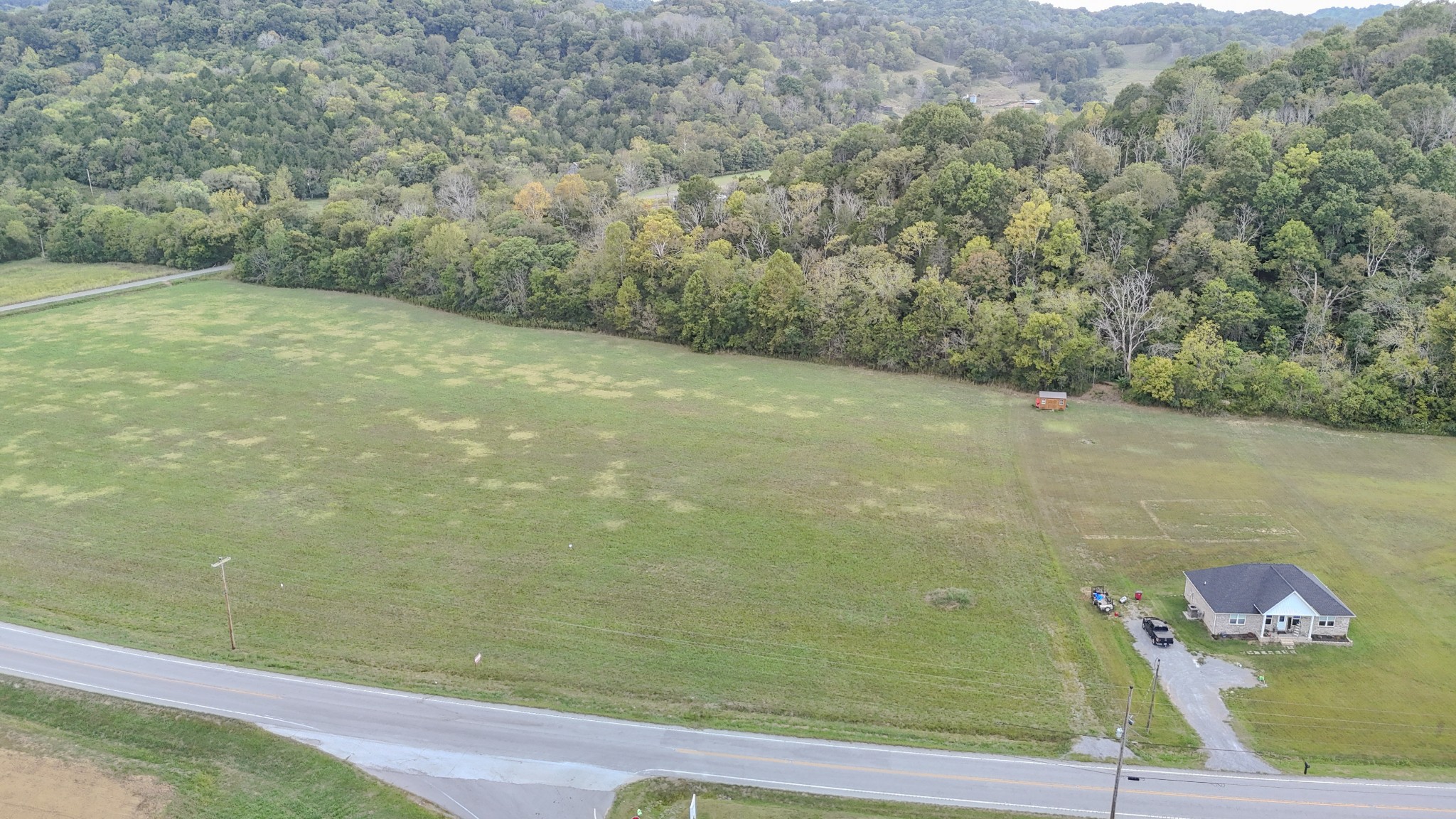 8 Hartsville Road Lafayette, TN 37083 - Photo 6 of 15