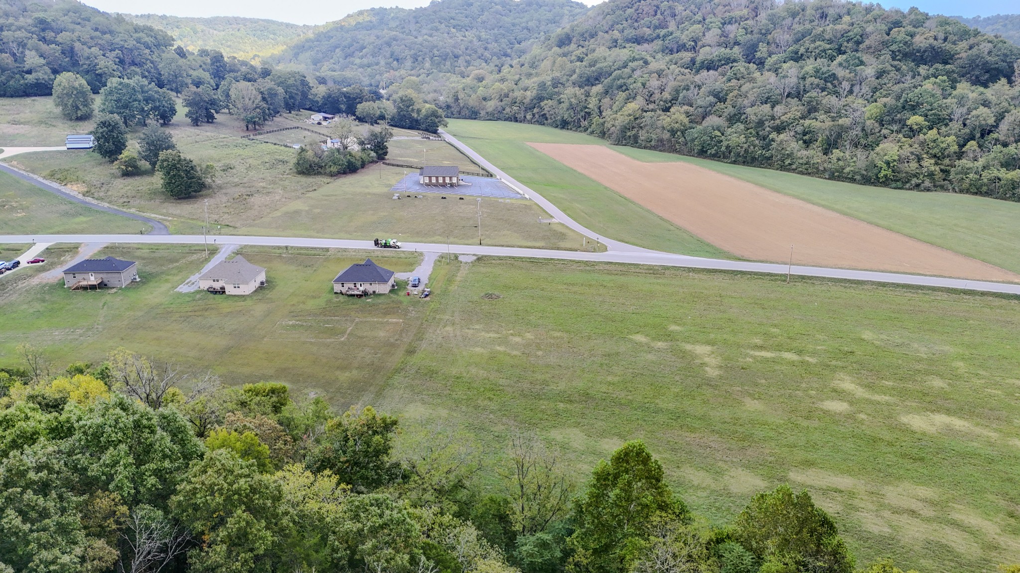 8 Hartsville Road Lafayette, TN 37083 - Photo 8 of 15