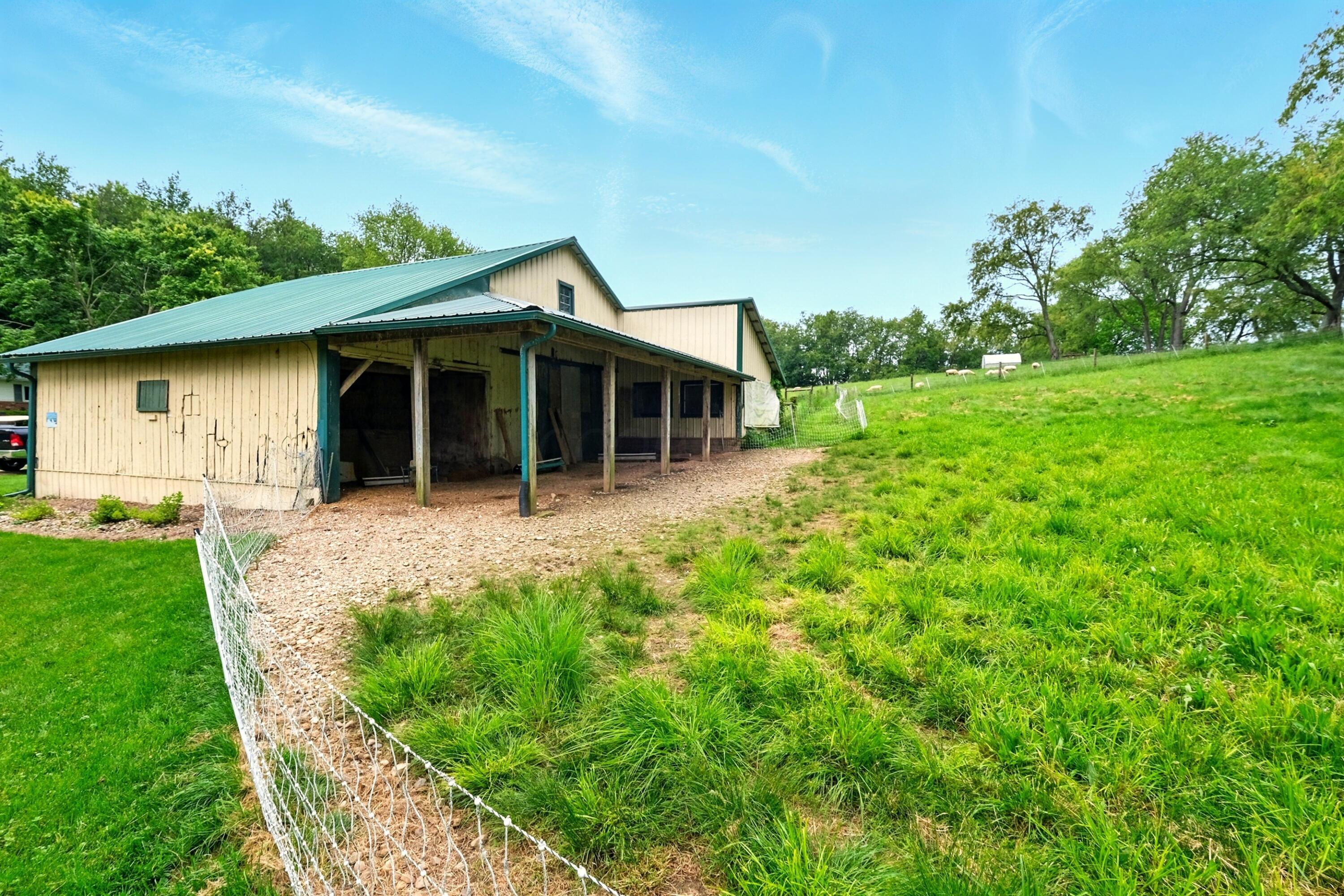 7955 Horn Road Gambier, OH 43022 - Photo 27 of 90 Photo_055