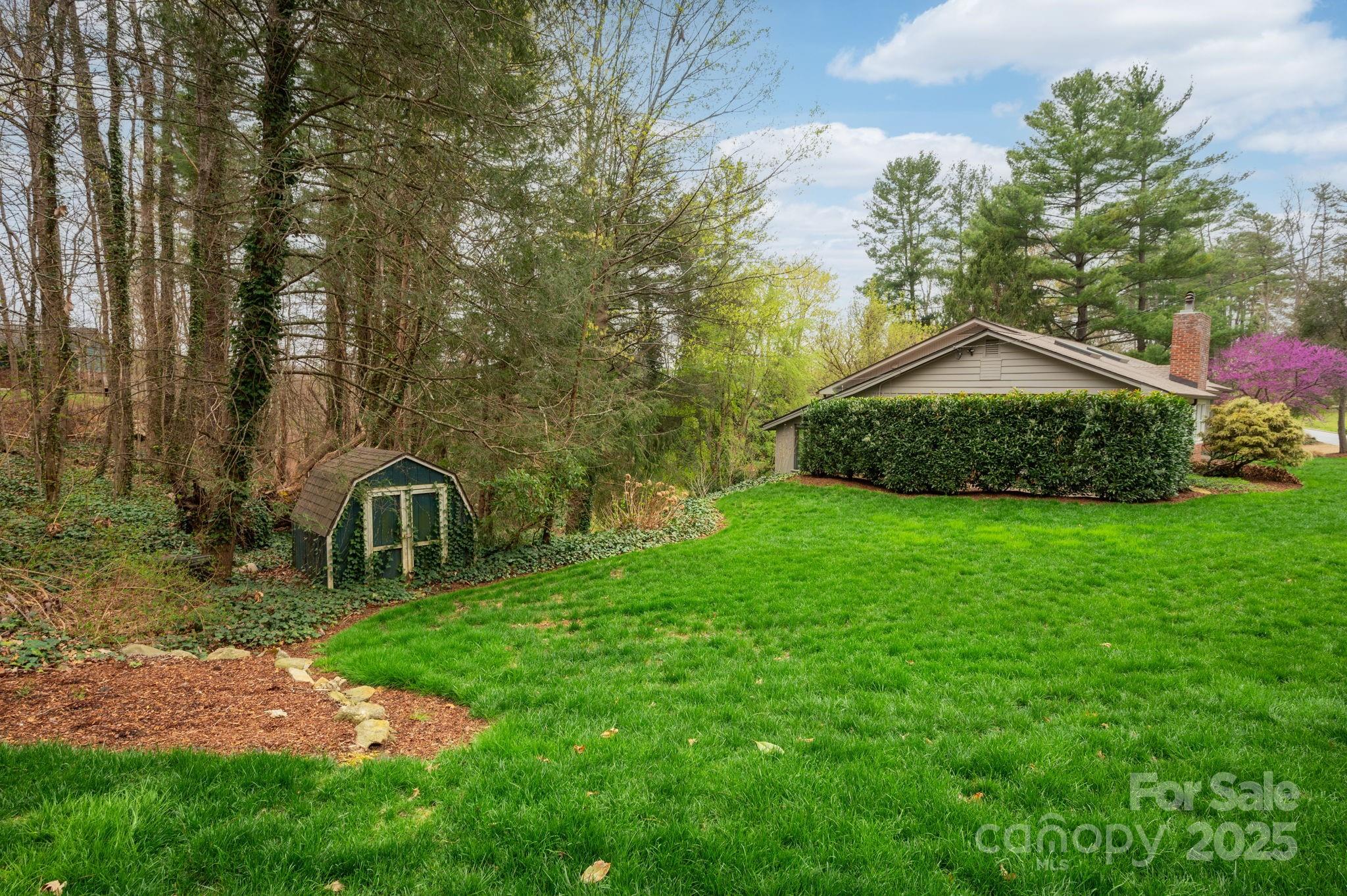 48 Stratford Road Asheville, NC 28804 - Photo 35 of 35 Gallery Image 35