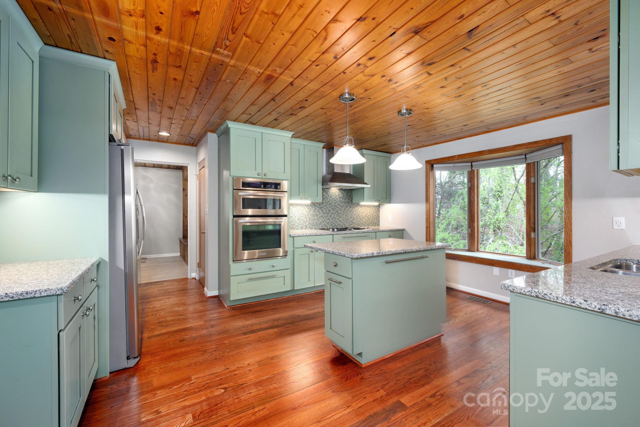 48 Stratford Road Asheville, NC 28804 - Photo 9 of 35 Gallery Image 9