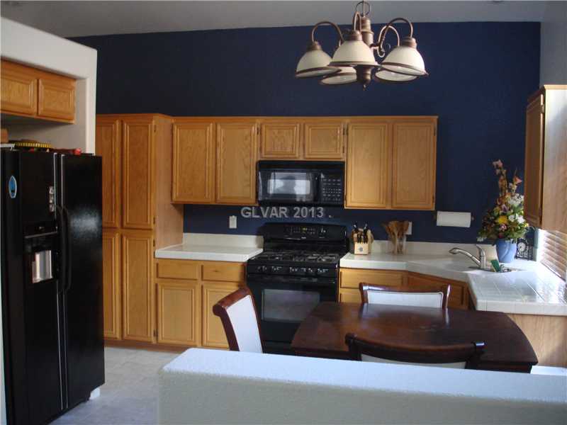 803 Rio Poco Court Henderson, NV 89015 - Photo 4 of 9 Kitchen.