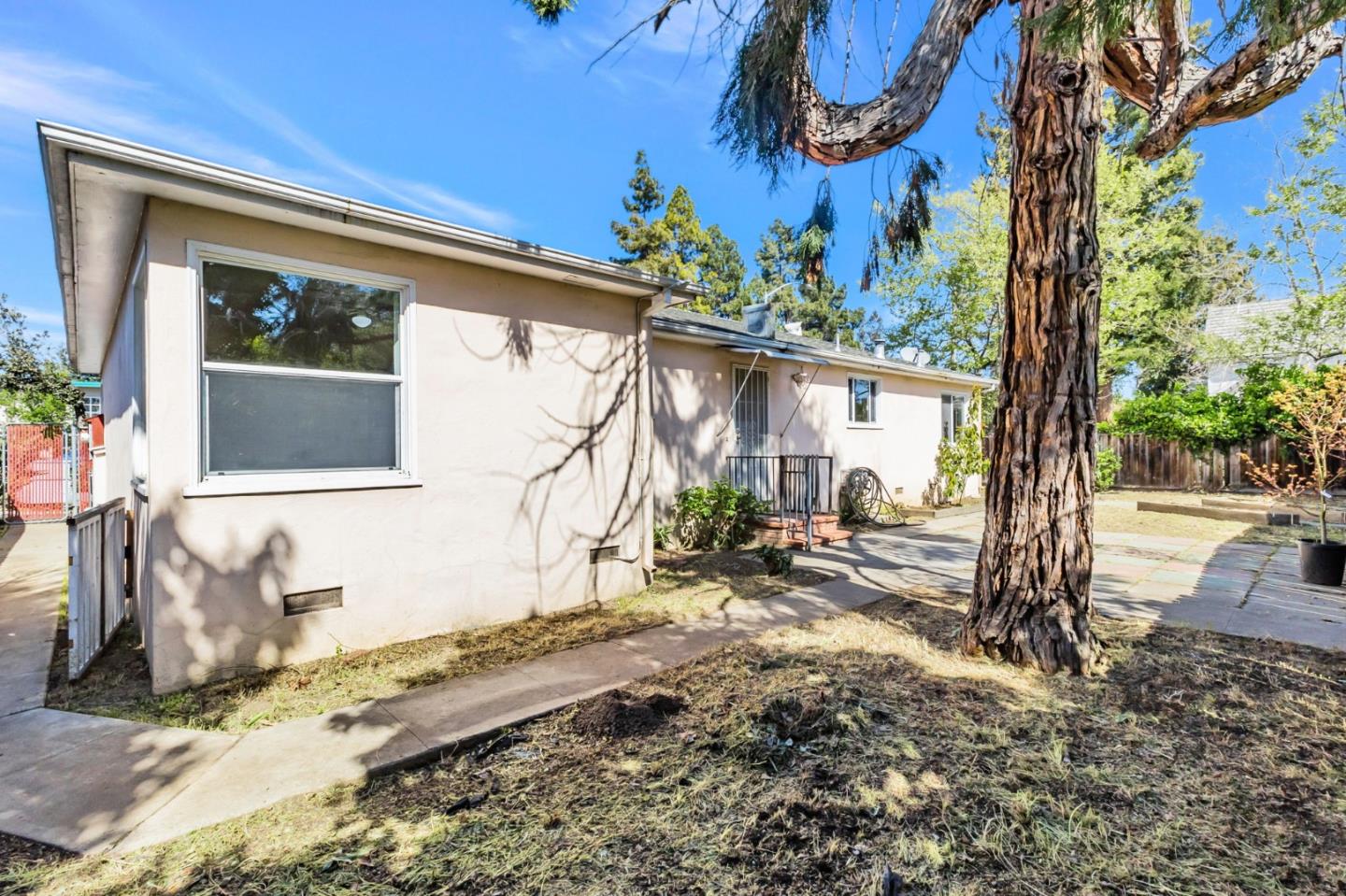 167 North Whisman Road Mountain View, CA 94043 - Photo 25 of 49 a house view with a outdoor space