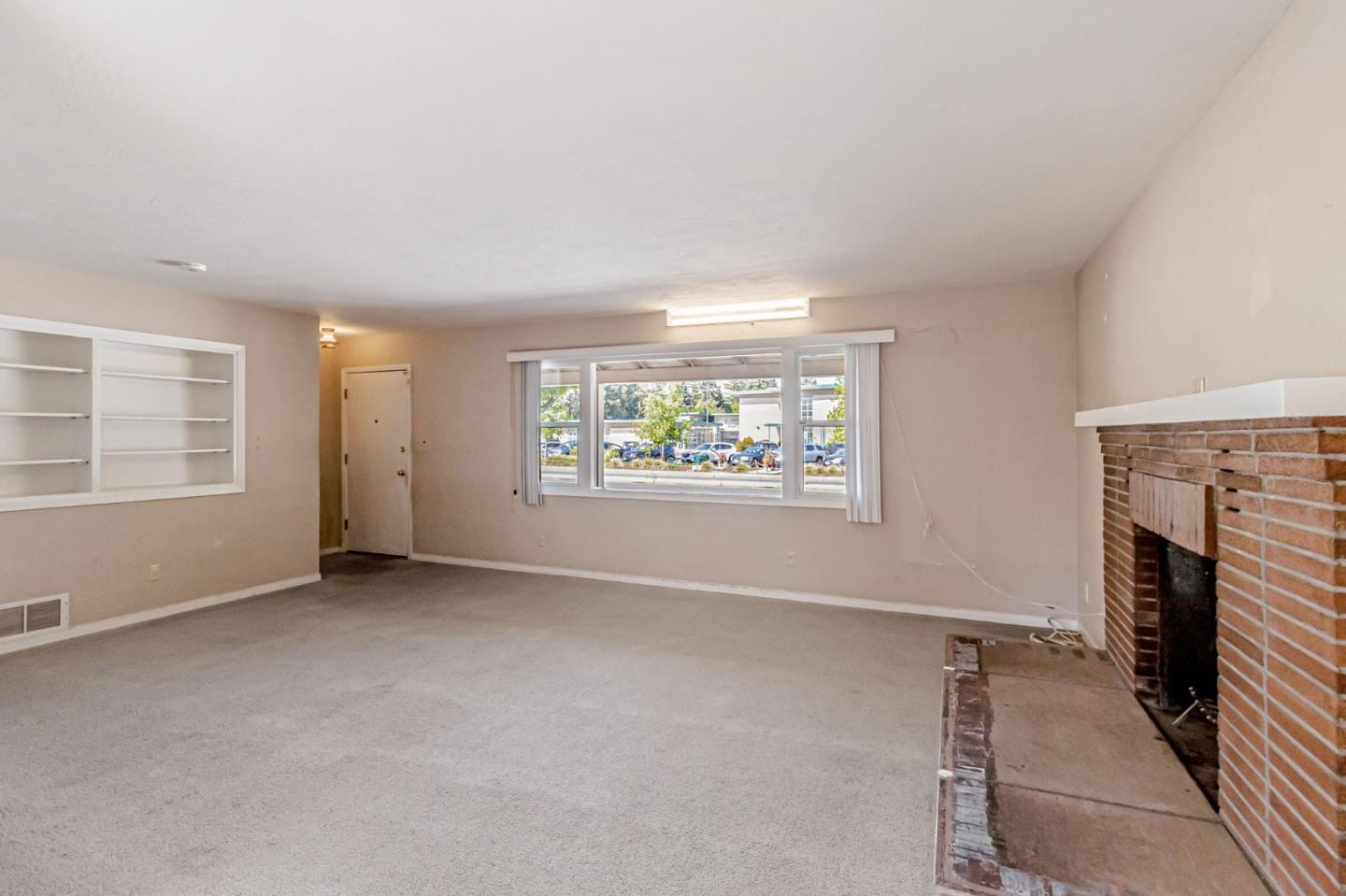 167 North Whisman Road Mountain View, CA 94043 - Photo 7 of 49 an empty room with windows