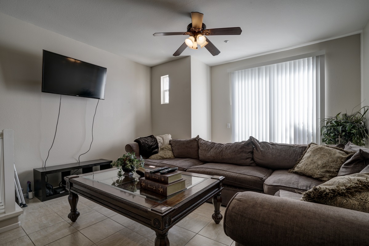 1386 Dandelion Way San Marcos, CA 92078 - Photo 7 of 25