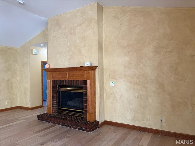 $439,000 | 812 Hill Crest Drive, Owensville, MO 65066