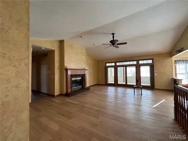 $439,000 | 812 Hill Crest Drive, Owensville, MO 65066