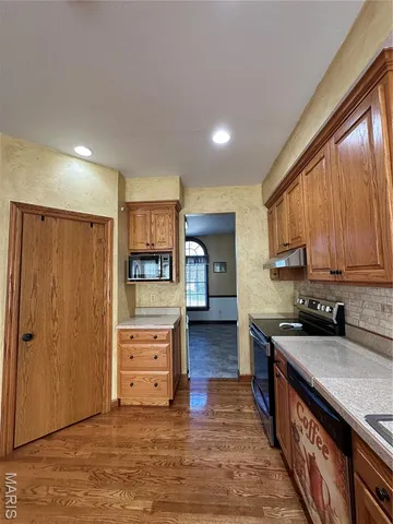 $439,000 | 812 Hill Crest Drive, Owensville, MO 65066