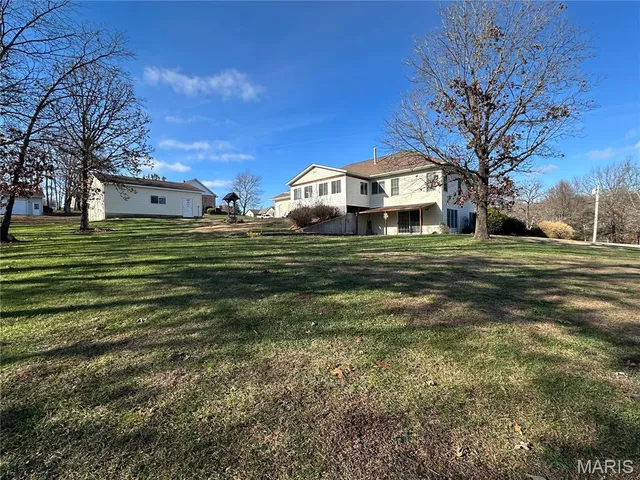 $439,000 | 812 Hill Crest Drive, Owensville, MO 65066
