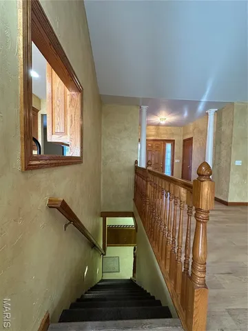 $439,000 | 812 Hill Crest Drive, Owensville, MO 65066