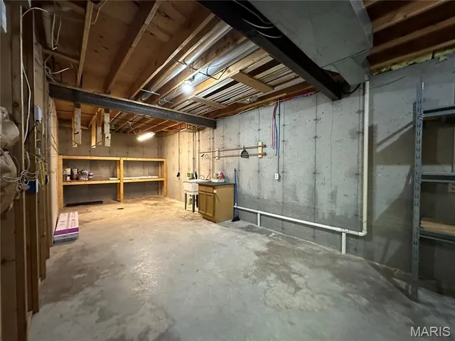 $439,000 | 812 Hill Crest Drive, Owensville, MO 65066