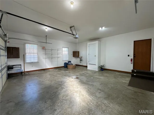 $439,000 | 812 Hill Crest Drive, Owensville, MO 65066