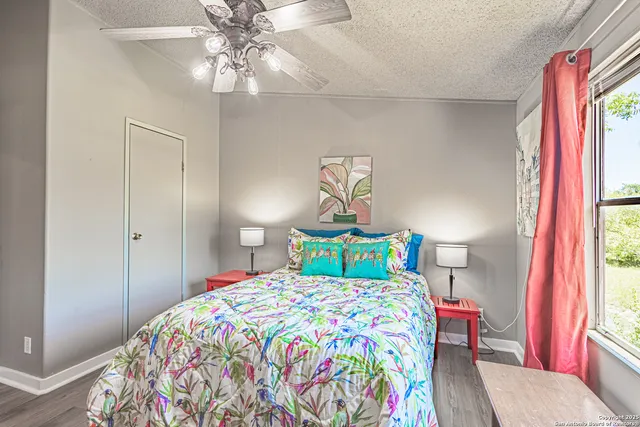 $749,999 | 237 County Road 393, Runge, TX 78151