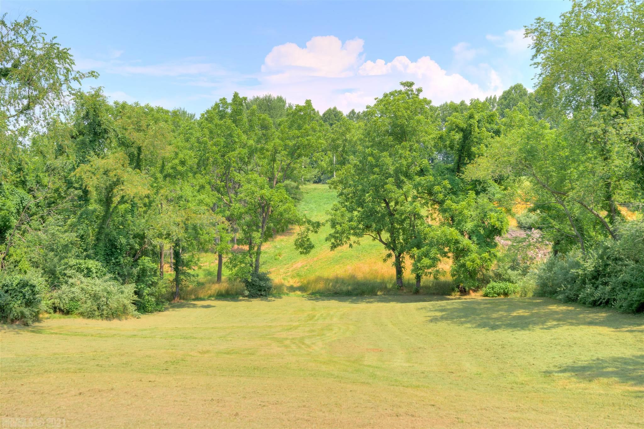 2852 Spring House Road Christiansburg, VA 24073 - Photo 7 of 30 Gallery Image 7