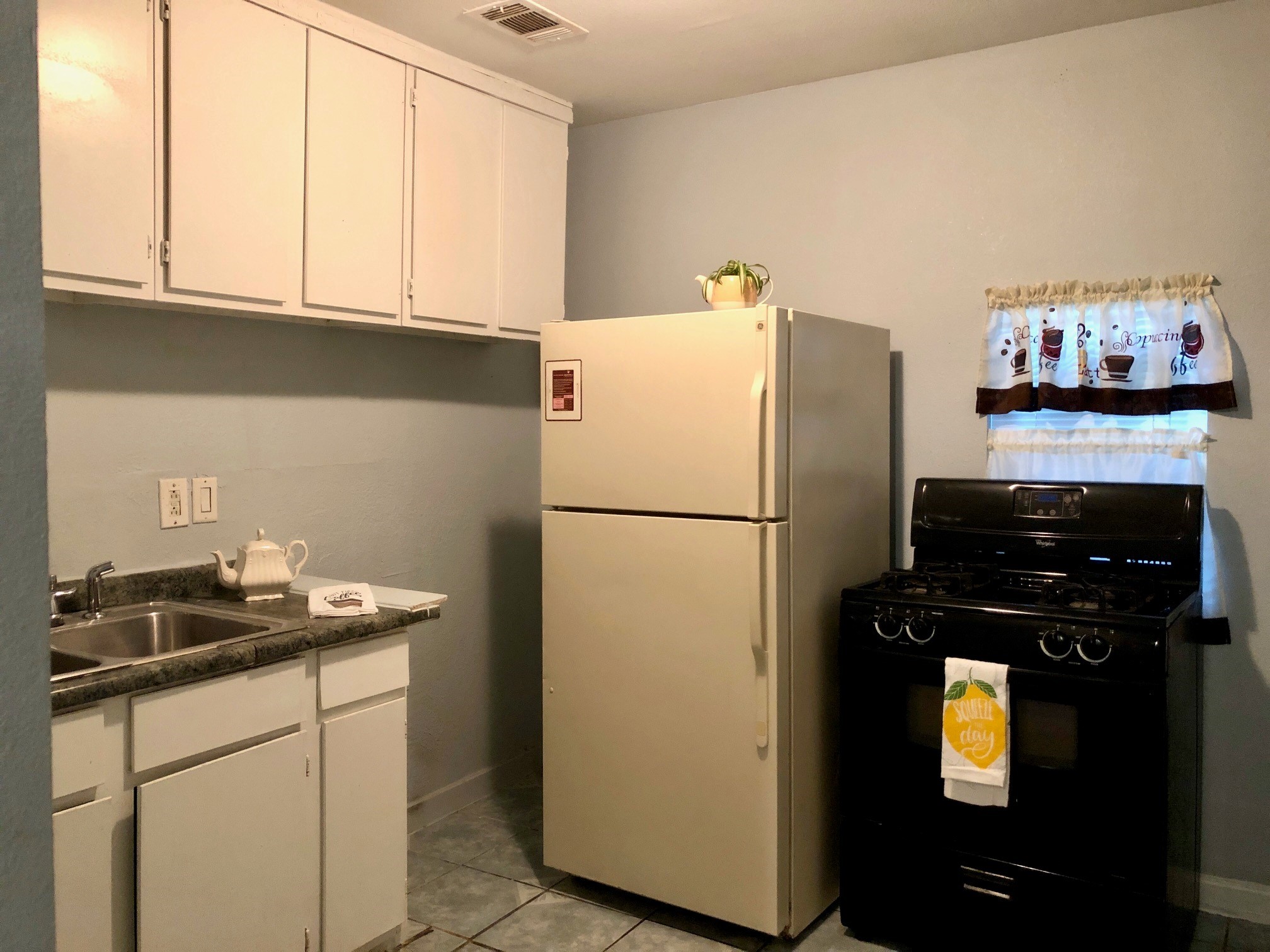 5114 Laura Koppe Road, Unit A Houston, TX 77016 - Photo 4 of 13