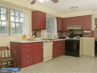 116 Sioux Road Doylestown, PA 18901 - Photo 8 of 12 Gallery Image 8