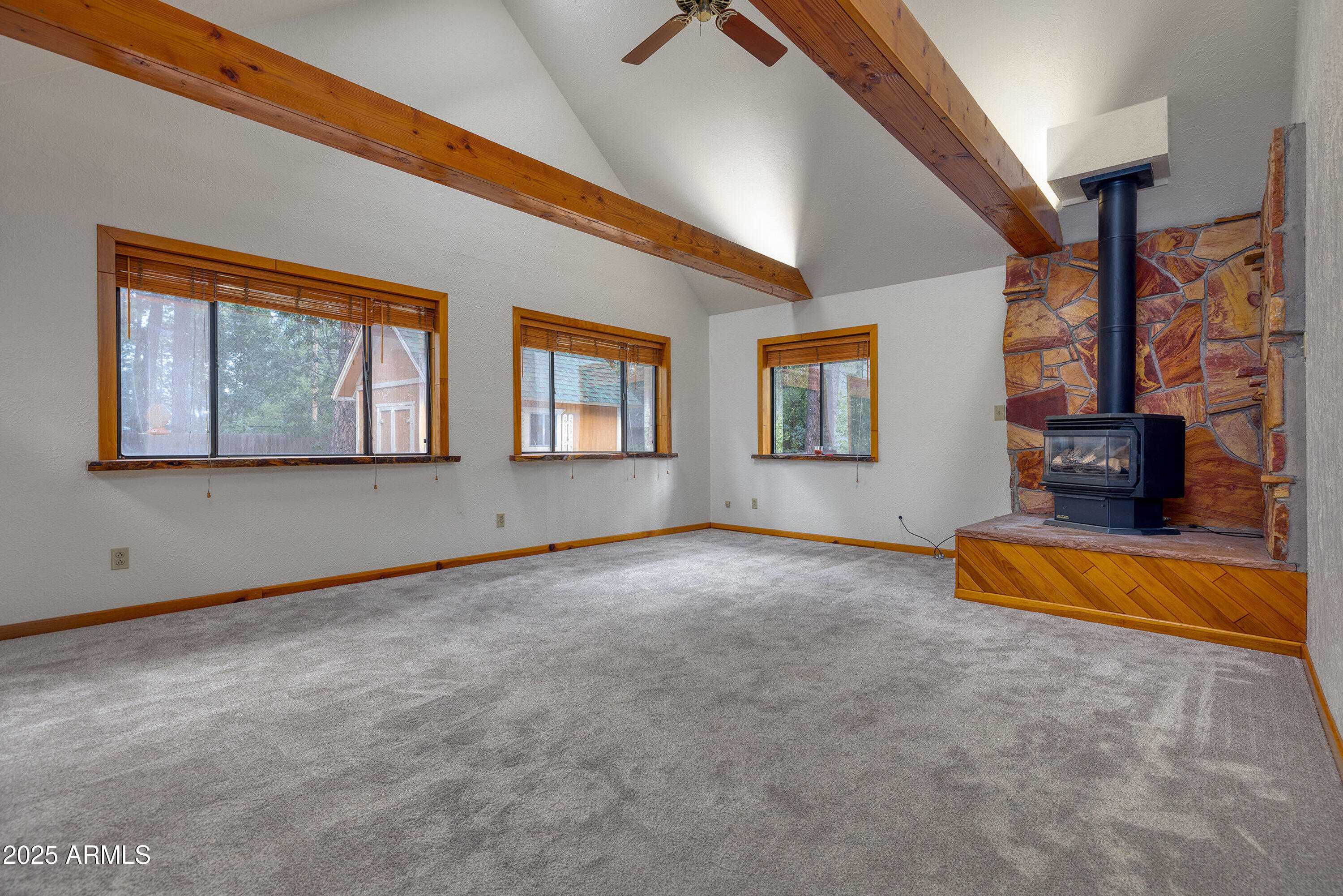5382 Pine Dawn Road Lakeside, AZ 85929 - Photo 16 of 38 an empty room with windows