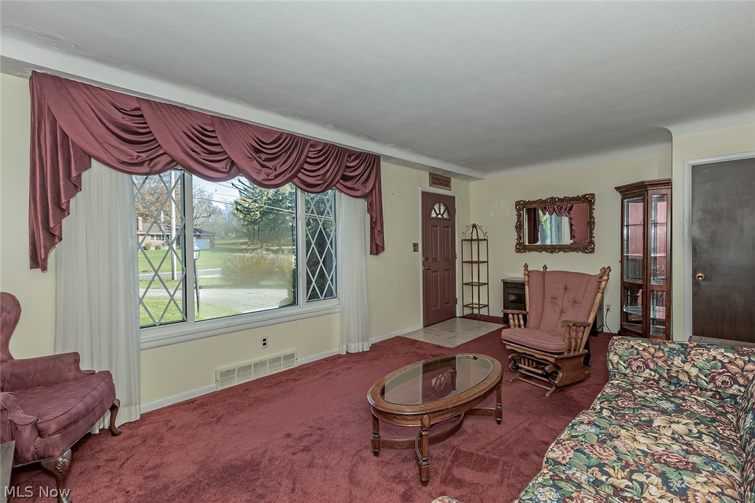 414 Meadowlane Road Independence, OH 44131 - Photo 10 of 35