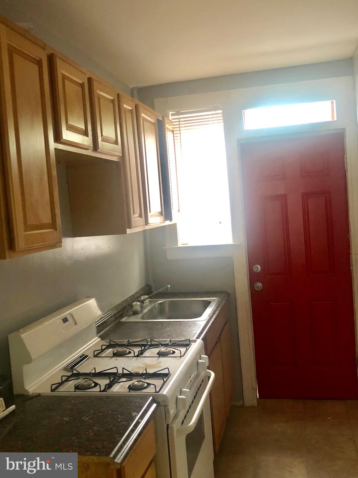 3441 Elmora Avenue Baltimore, MD 21213 - Photo 3 of 6