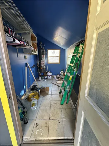 $1,400 | 1709 Biovu Drive, Galveston, TX 77551