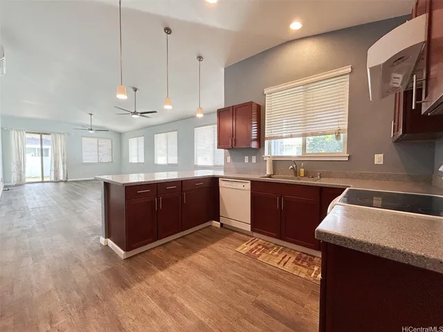 $3,900 | 801 Kakala Street, Unit 34, Kapolei, HI 96707