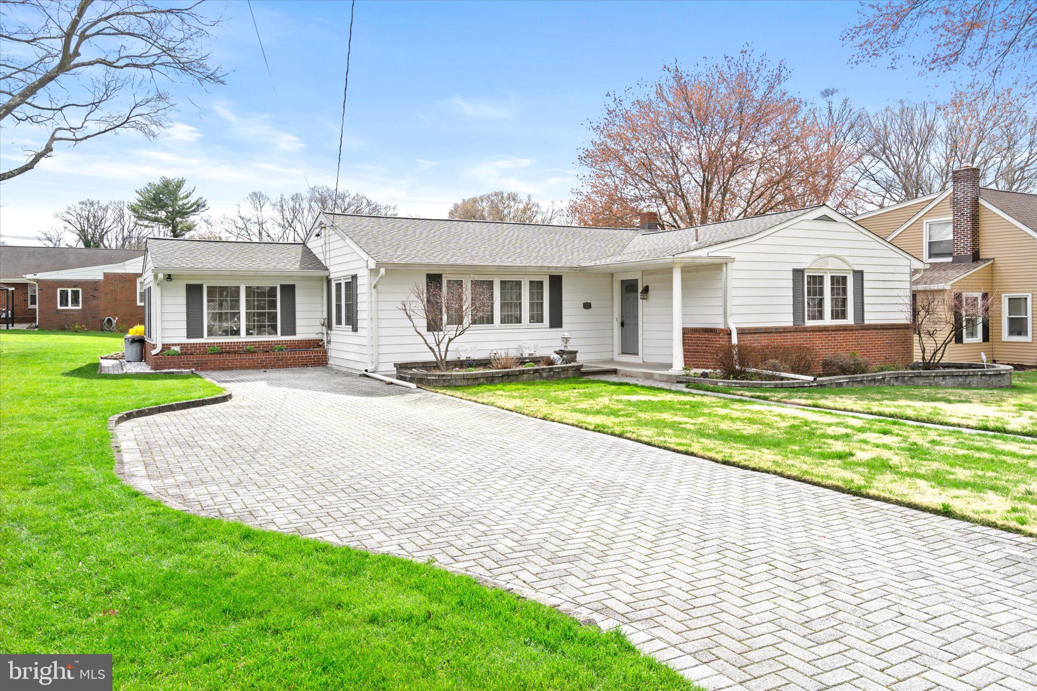 17 Sequola Road Hamilton, NJ 08619 - Photo 1 of 25