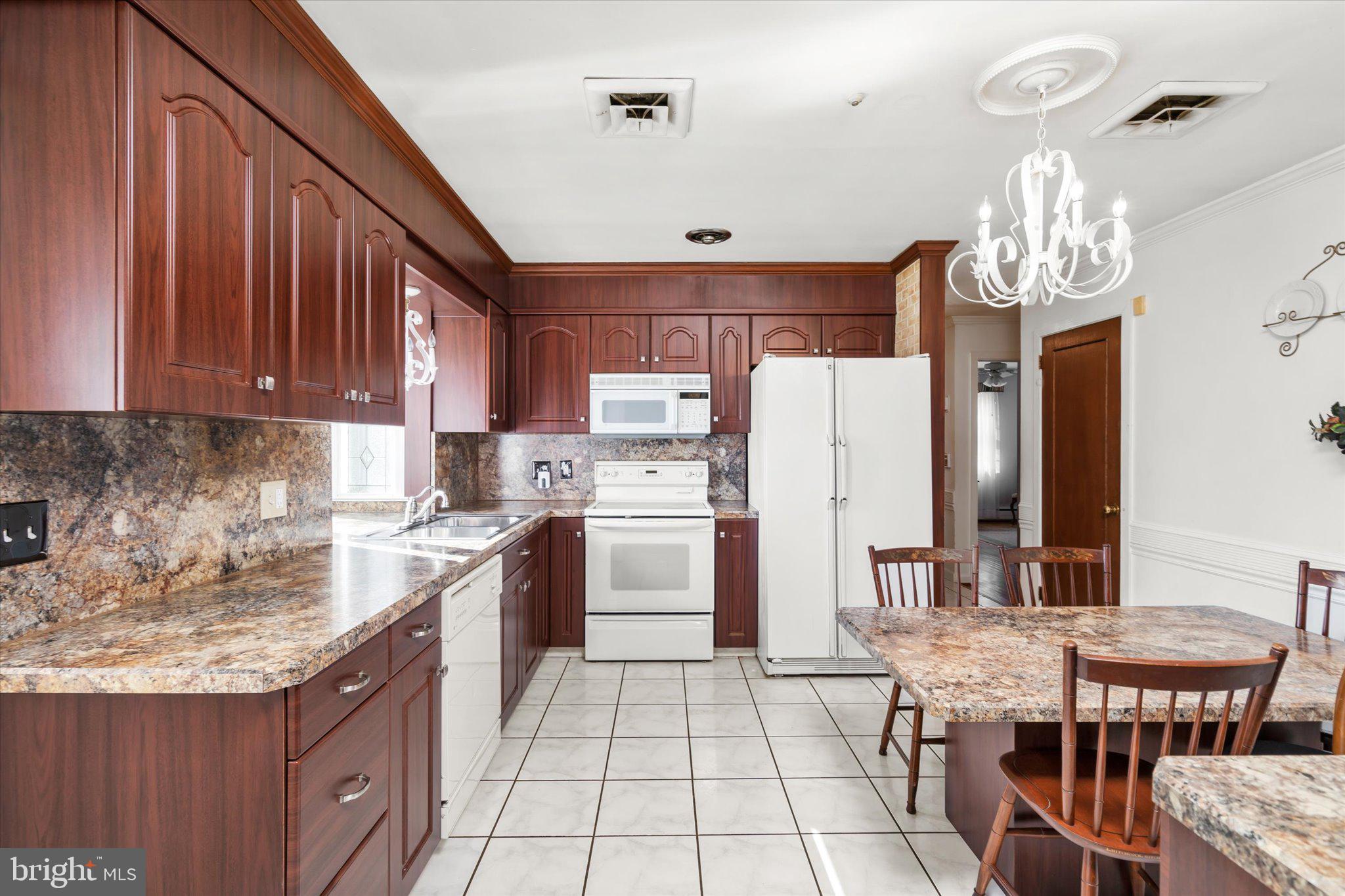 17 Sequola Road Hamilton, NJ 08619 - Photo 11 of 25