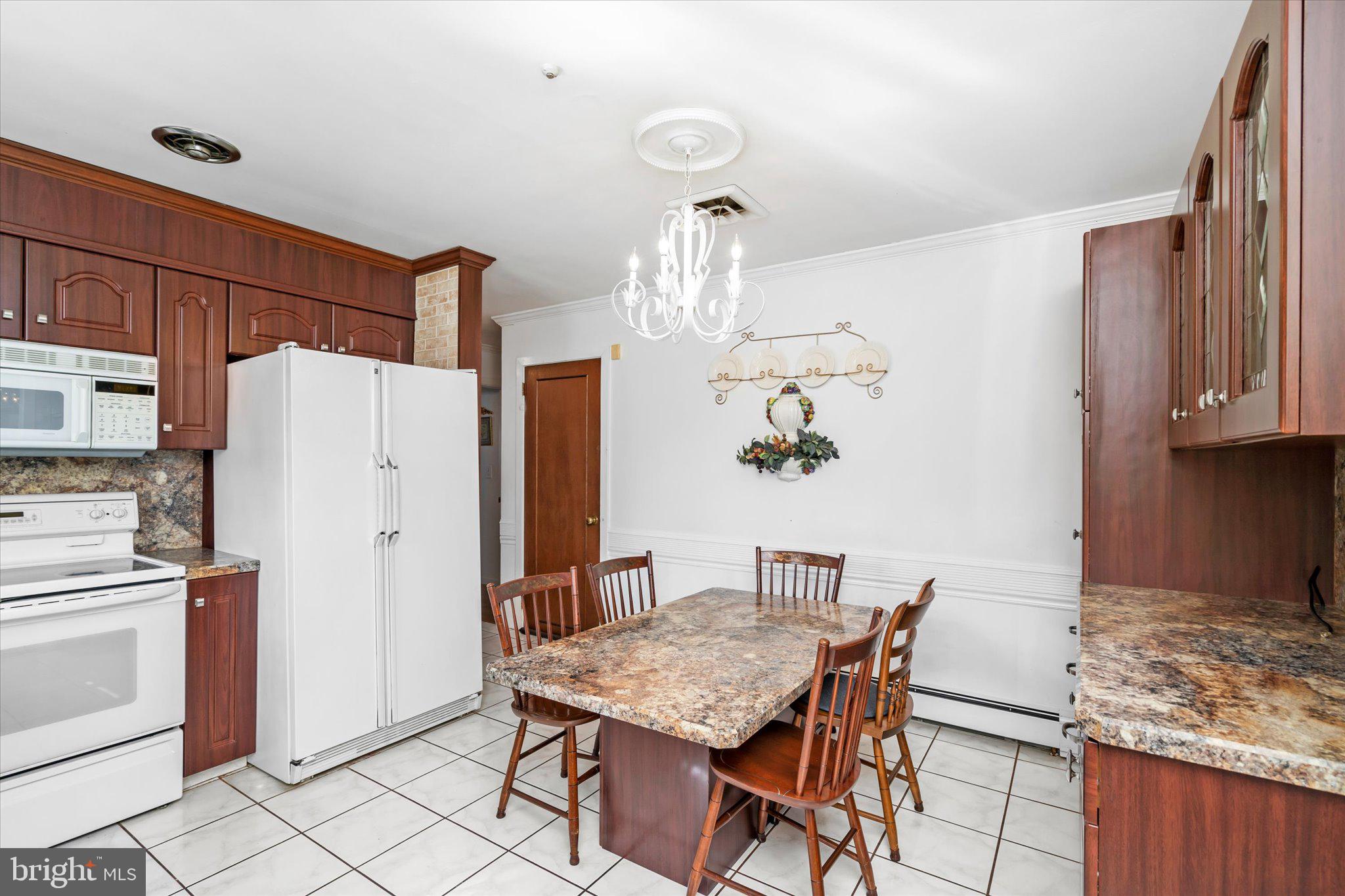 17 Sequola Road Hamilton, NJ 08619 - Photo 12 of 25