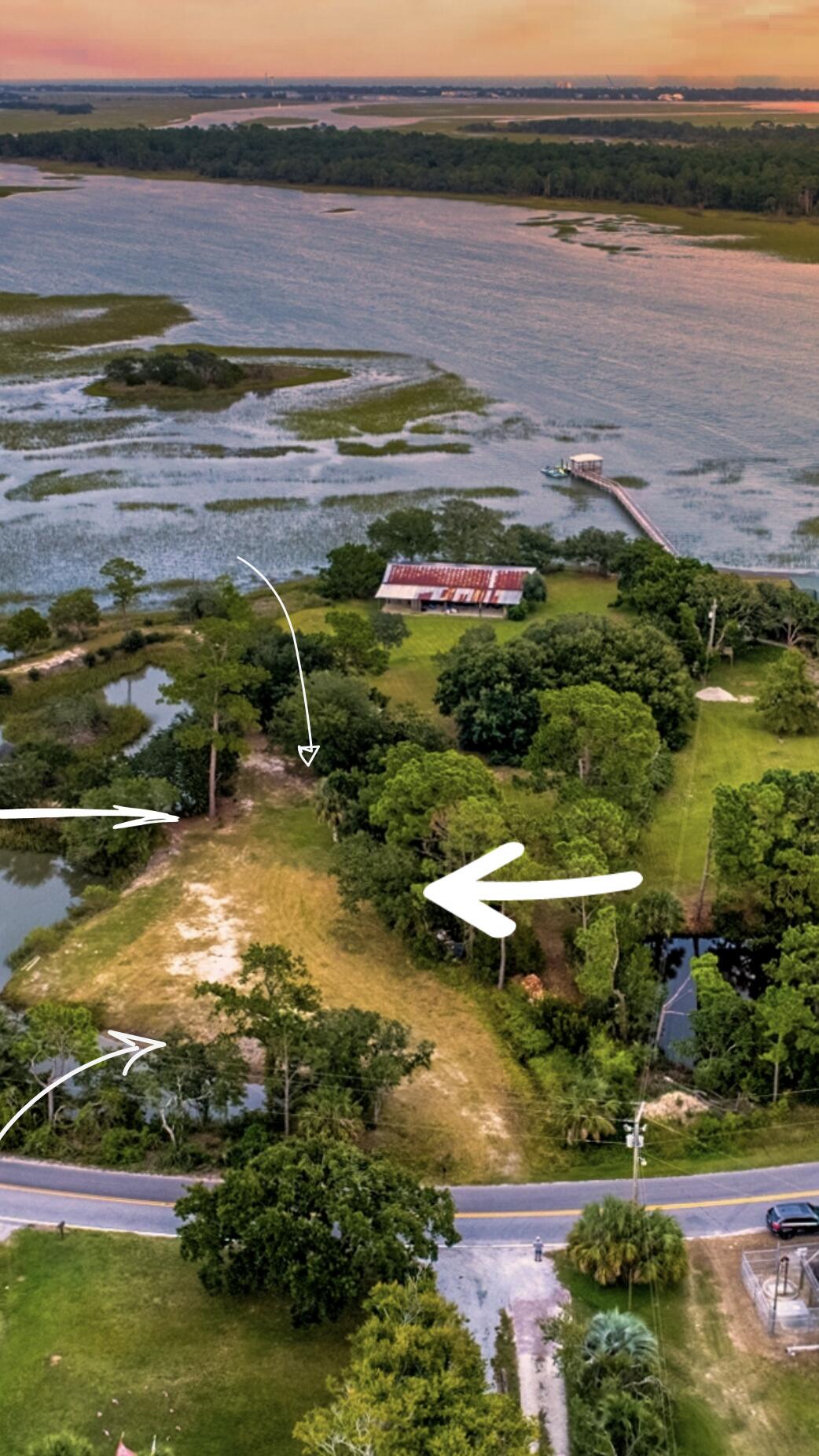 2363 Sol Legare Road Charleston, SC 29412 - Photo 8 of 13 15F6A098-F99F-435A-B091-1D73D7FFDD17