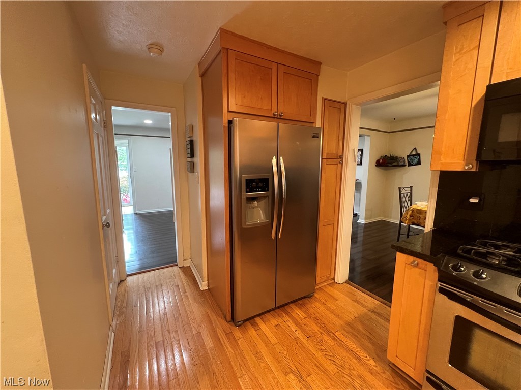 2462 White Road Cleveland, OH 44118 - Photo 11 of 23 Gallery Image 11