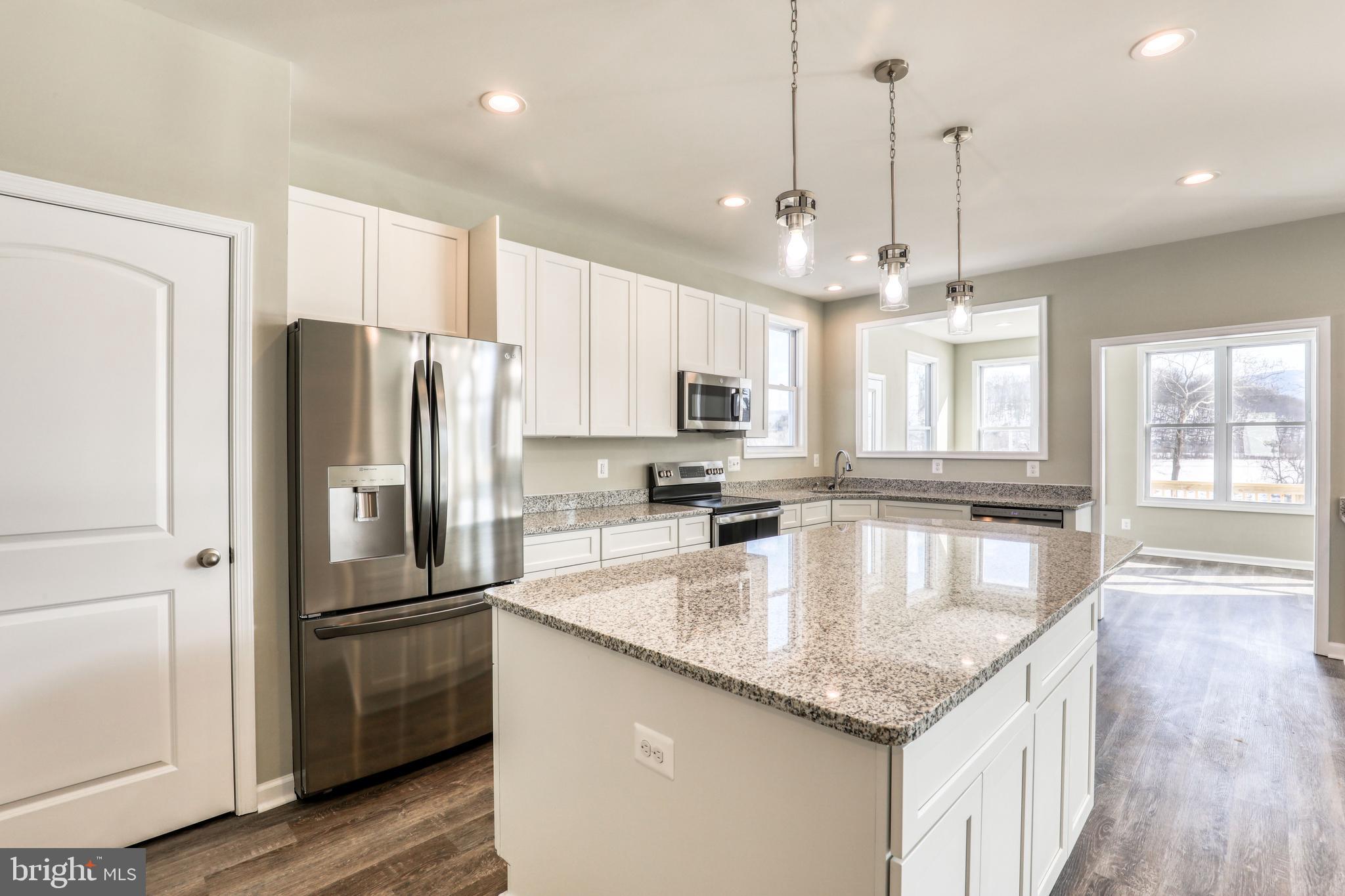 696 Sunset Village Road Front Royal, VA 22630 - Photo 11 of 37 Gallery Image 11