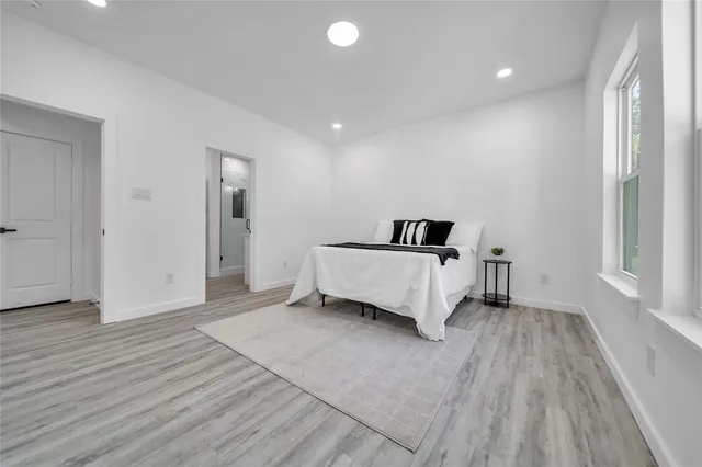 $320,000 | 702 West Rochester Street, Terrell, TX 75160