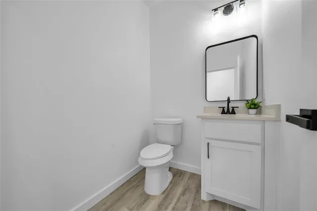 $320,000 | 702 West Rochester Street, Terrell, TX 75160