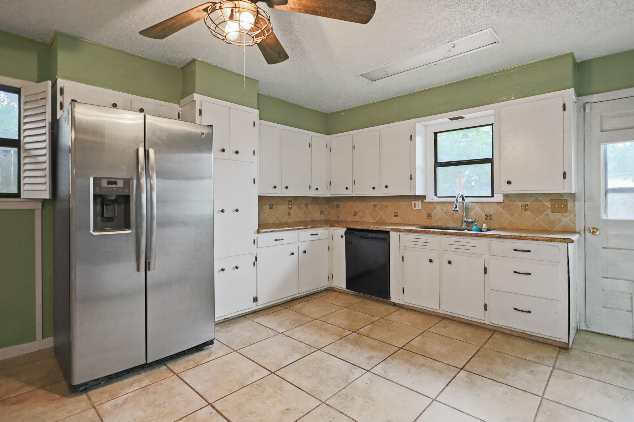 4316 45th Street Lubbock, TX 79413 - Photo 16 of 60 IMG_8241