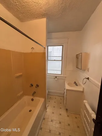 $324,900 | 20 Delaware Terrace, Albany, NY 12209