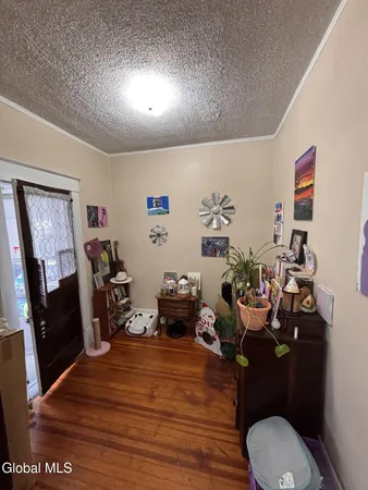 $324,900 | 20 Delaware Terrace, Albany, NY 12209