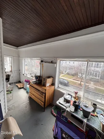 $324,900 | 20 Delaware Terrace, Albany, NY 12209